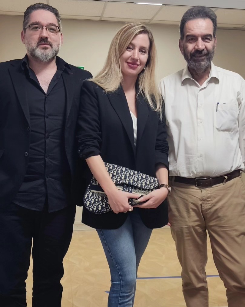 Tenebra_Studios's tweet image. New #interview at ΕΡΤ - Νέα #συνέντευξη στην #ΕΡΤ
Στο Πρώτο Πρόγραμμα 91,6 και 105,8 στο πλαίσιο της ενότητας «Δημιουργικές Ελληνίδες/ Δημιουργικοί Έλληνες» της εκπομπής «Athens Calling» 

#tenebrastudios #gamedevelopment #games #programming #gaming #business #entrepreneurs