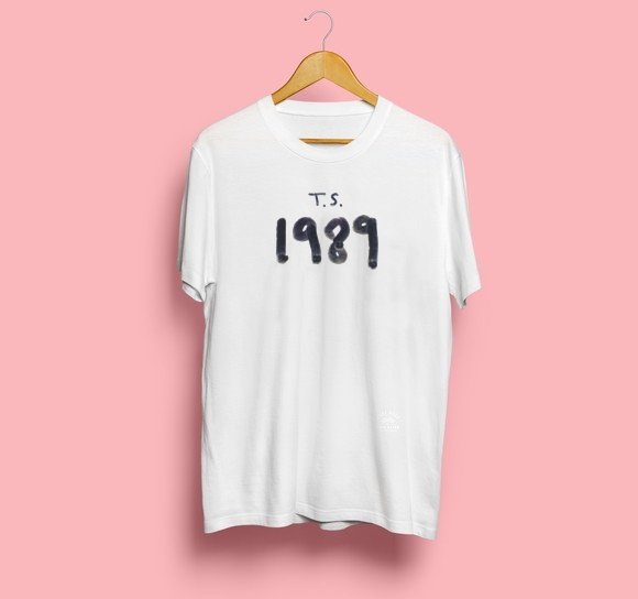 closetdosfas's tweet photo. T.S. 1989
Vem por aí mais novidades da Taylor 💗
Estampa já disponível para a compra! 

https://t.co/dGhxmgUxoj
 https://t.co/y0c0a75yvk https://t.co/9LU3ZAvW2O