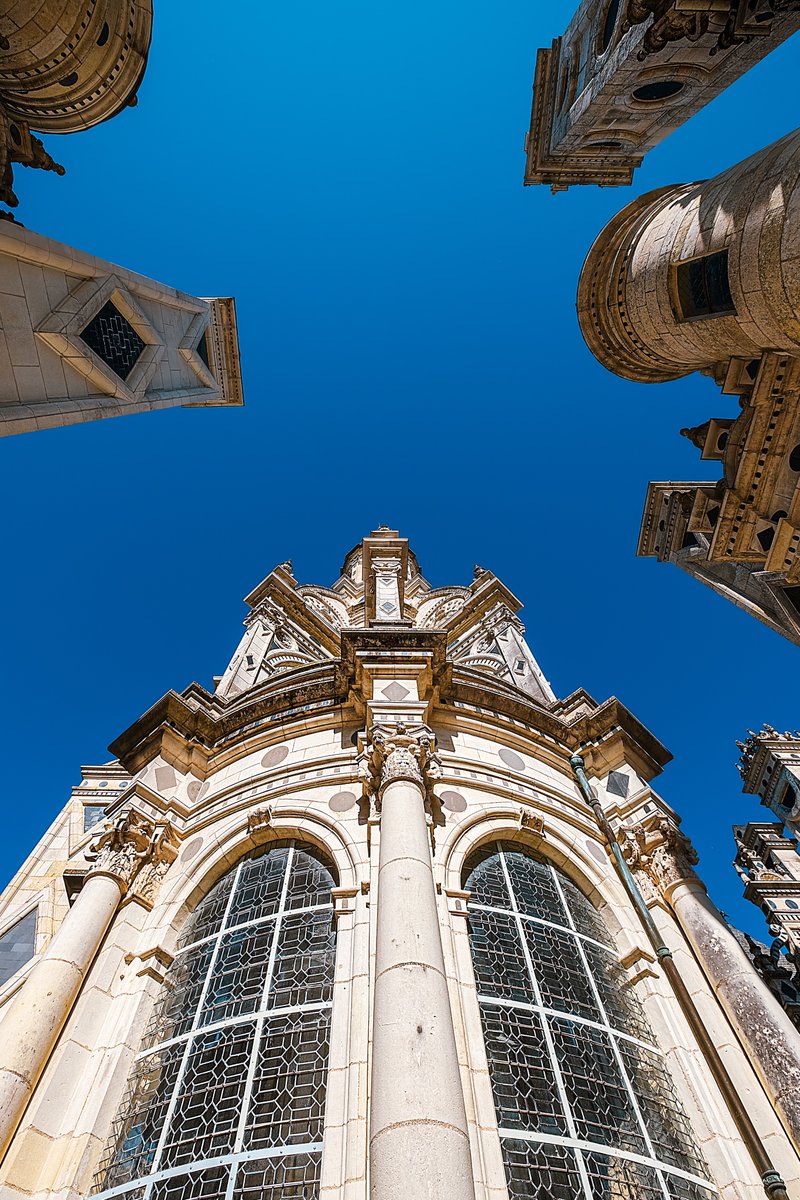 slitoff's tweet photo. Check out this photo I have for sale of the Chateau Chambord architecture.  https://t.co/4FlH6ULa7m

#France #French #Europe #European #chateau #chateauchambord #chateaudechambord #loirevalley #travel #travelphotography https://t.co/8cXINDyXci