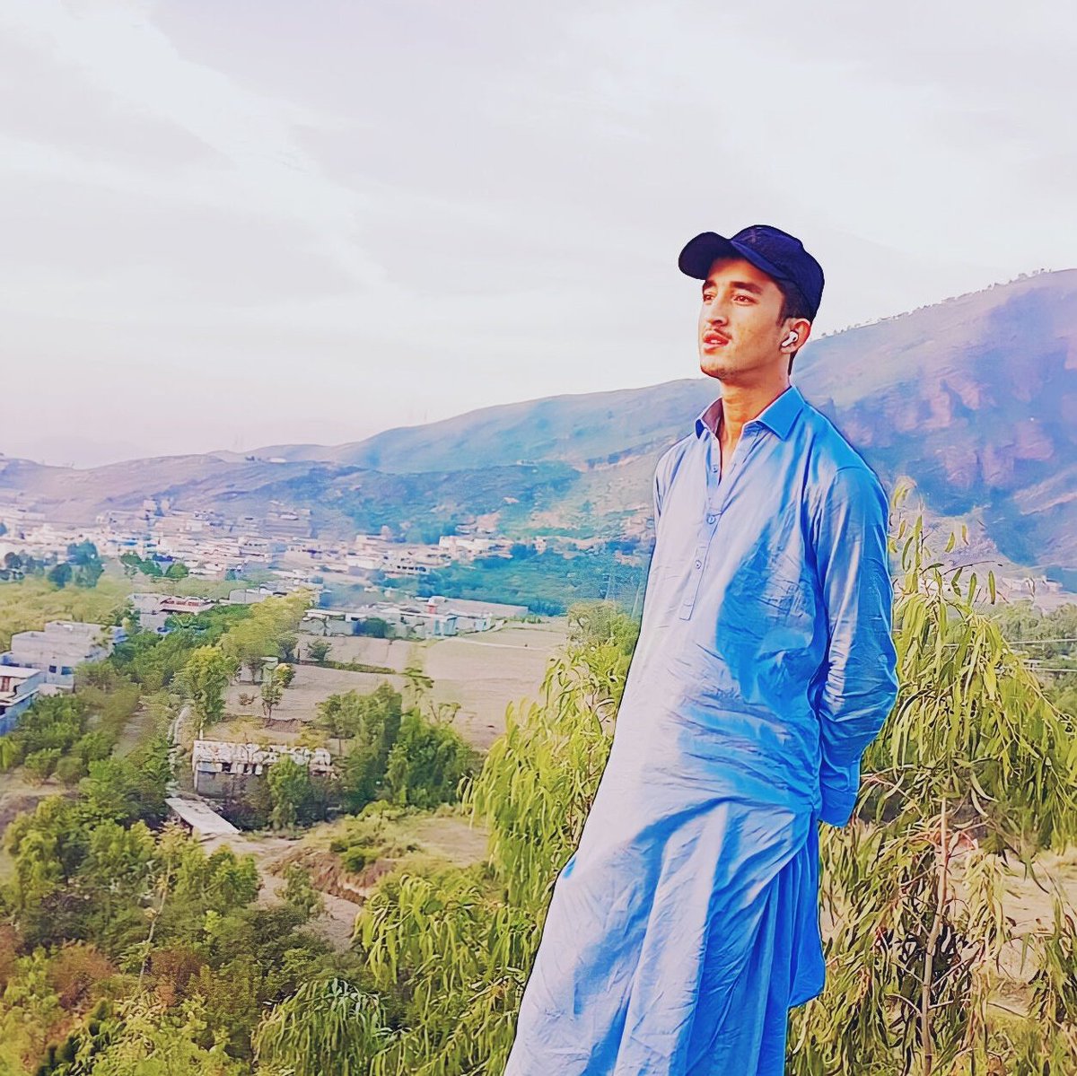 ACHAKZAI30 tweet picture