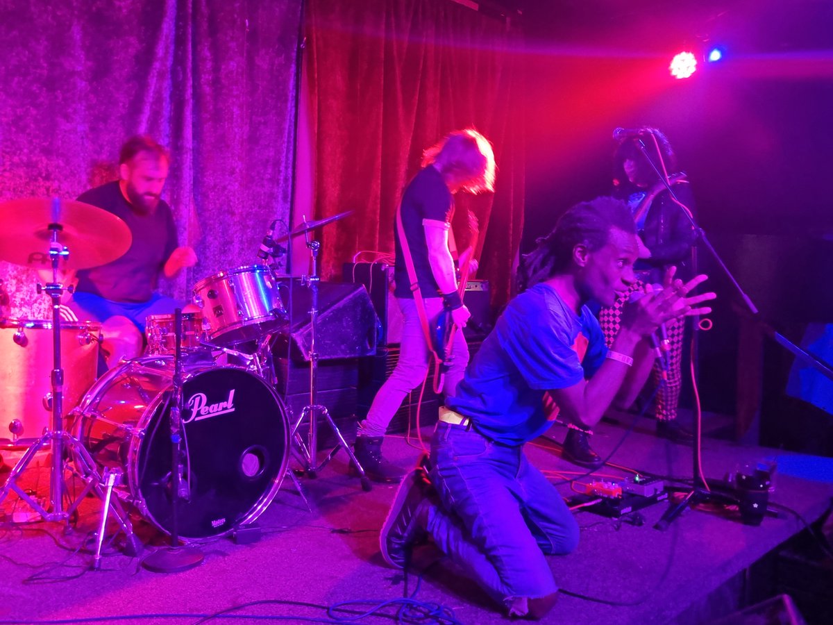 Great gig at the Amersham Arms on Thursday evening - all four bands excellent from start to finish, starting with @thebandcolossus (1/4)