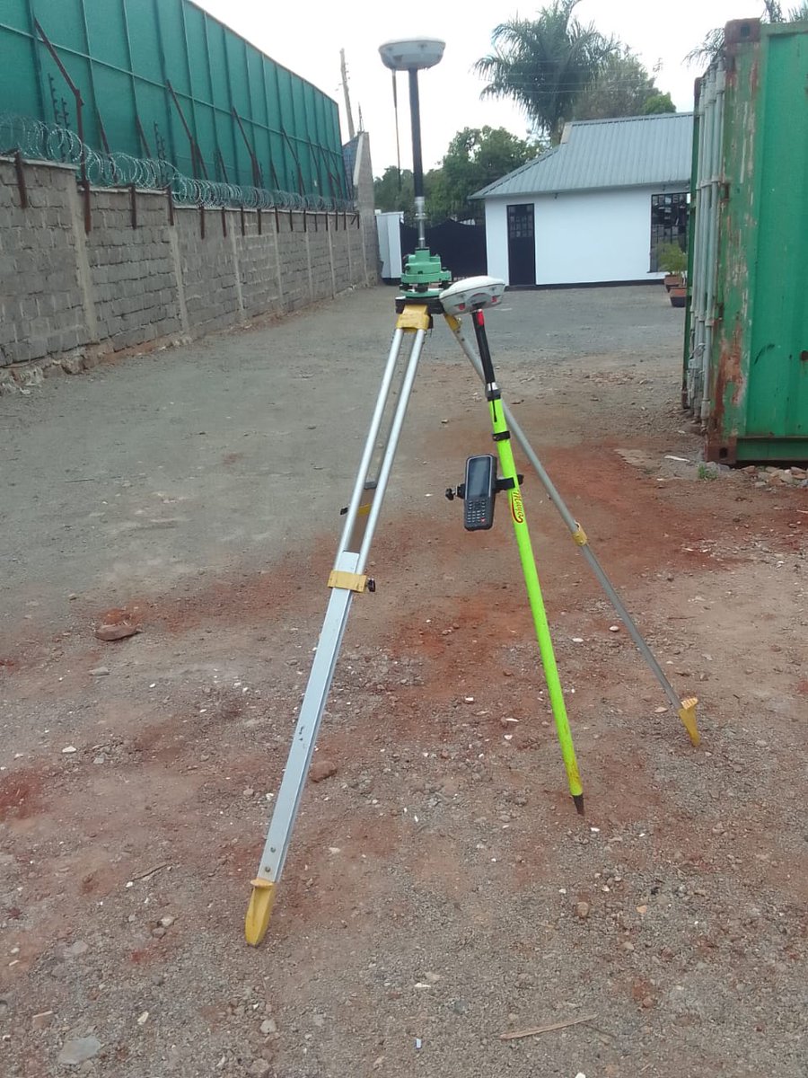 Plengltd's tweet photo. 🌟 In Conclusion Real-Time Kinematic (RTK) technology represents a remarkable advancement that promises efficiency, cost savings, and enhanced safety across an array of industries. #survey #RTk #precisepositioning #Engineering https://t.co/TVeoSpnqtl