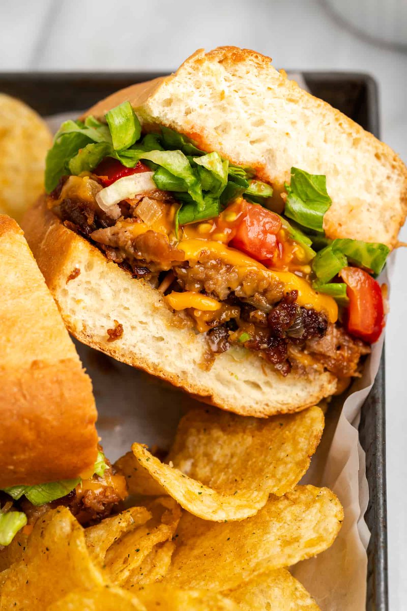 jessinkitchen's tweet photo. Vegan Chopped Cheese Sandwich 🥪😍 a New York classic! Made with plant-based ground beef smothered with melted cheddar and finished with your favorite burger toppings. It's mouthwateringly delicious! 🤤🤤 #vegan #veganrecipes

https://t.co/4nR1W3bkvb https://t.co/NsodD7tsXe