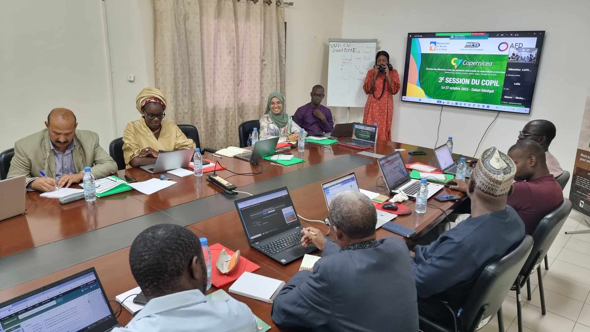 OSS_Comms's tweet photo. 3rd Steering Committee of the COPERNICEA project organized by @Csesenegal with @OSS_Comms, on October 27, 2023 in Dakar. Representatives of institutional, technical & financial partners gathered to review the progress of the #COPERNICEA project & explore prospects for the future. https://t.co/spz0fCDmPw