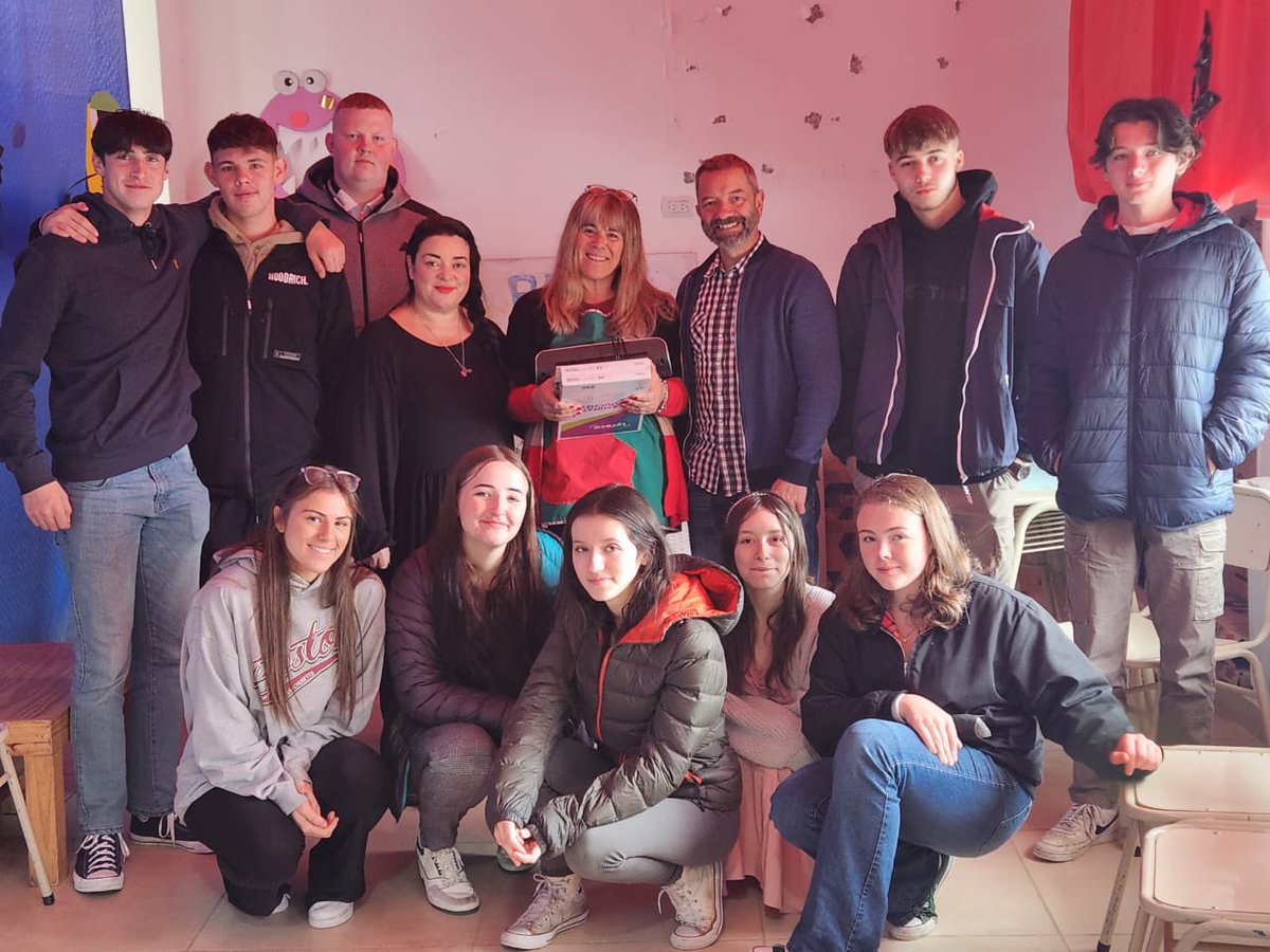 Coleg Merthyr tweet media