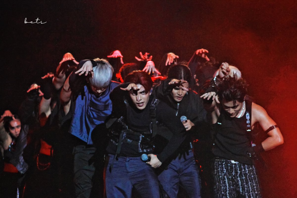 betibetss's tweet photo. LET CRIMSON DRIP ๐ฉธ๐ฉธ๐ฉธ
๐ท 10.28.2023
๐ Smart Araneta Coliseum
MAHALIMA ANNIVER5ARY FANMEET
@SB19Official #SB19
@JoshCullen_s @imszmc @stellajero_ @felipsuperior @jah447798
#SB19ONEZONE https://t.co/vjgcgCiaSU