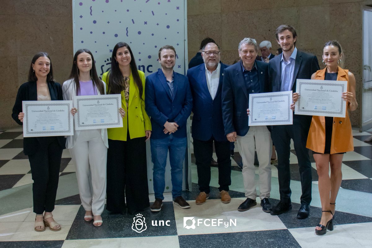 FCEFyN_UNC's tweet photo. Cinco graduadas/os #FCEFyN fueron reconocidos con el #PremioUniversidad
Se destacó el desempeño académico de estudiantes que se graduaron con el promedio de calificaciones más alto de su promoción, y que cursaron la carrera en los plazos dispuestos por el plan de estudios 👏🏽👏🏽 https://t.co/zFrXlHhuzd