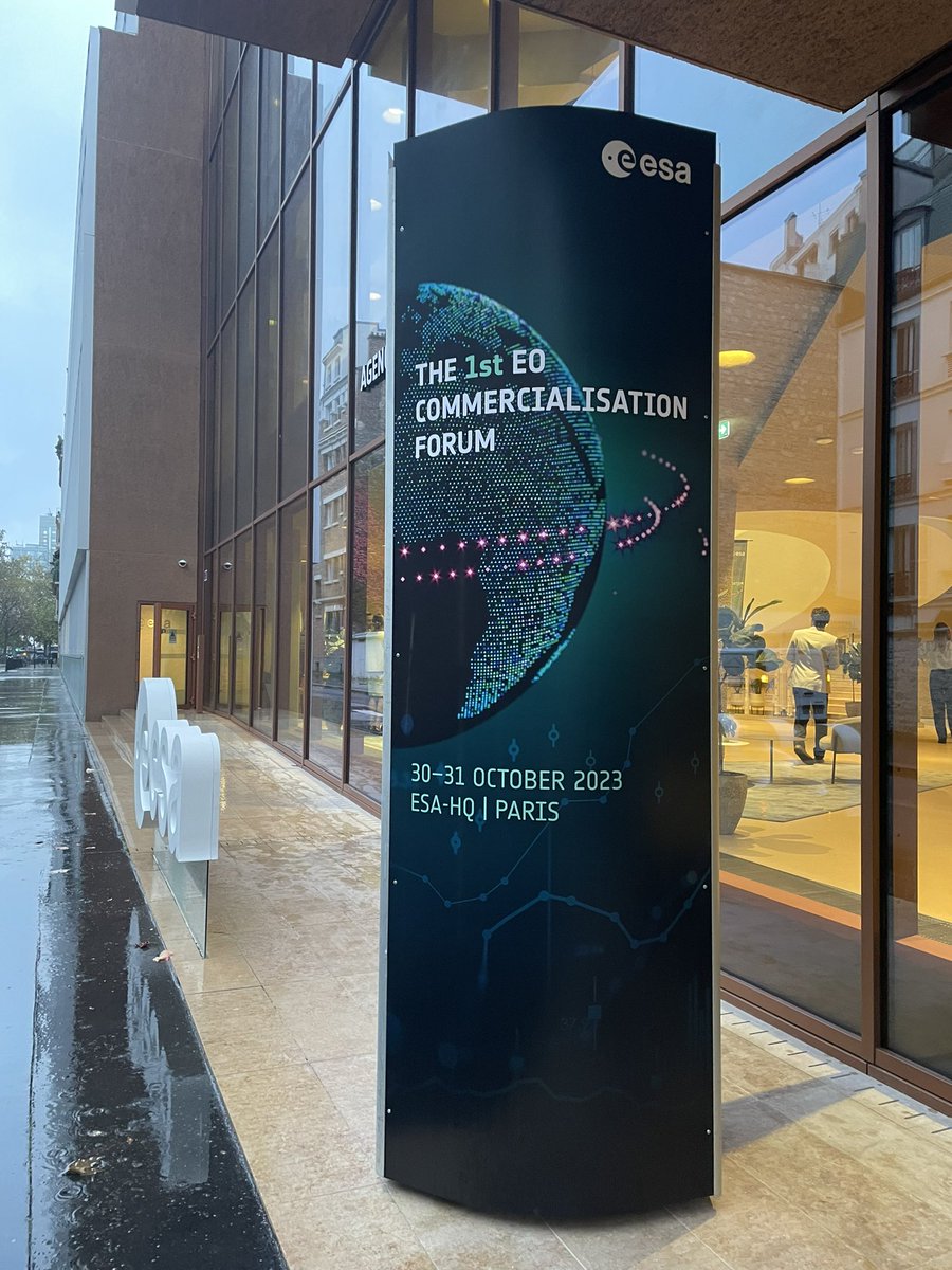 VITO_RS_'s tweet image. Attending @esa&apos;s 1⃣st #EO Commercialisation Forum in Paris! 🛰️💚🌍
philab.esa.int/CommEO/

Let&apos;s discuss the commercial potential and challenges of EO and this #NewSpace approach.
Real-world needs require information from space. 🚀🛰️👩‍💻 We&apos;re ready.

#CommEO