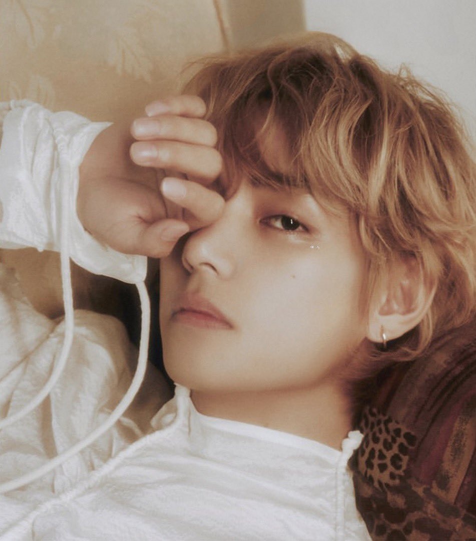 viraltakes's tweet photo. Taehyung has been named as one of the “2023 Entertainment Industry Power People” by Joynews24. 

The survey was conducted on 200 industry workers from entertainment, broadcasting, film, reporting and content production. https://t.co/kUB01DQCDX
