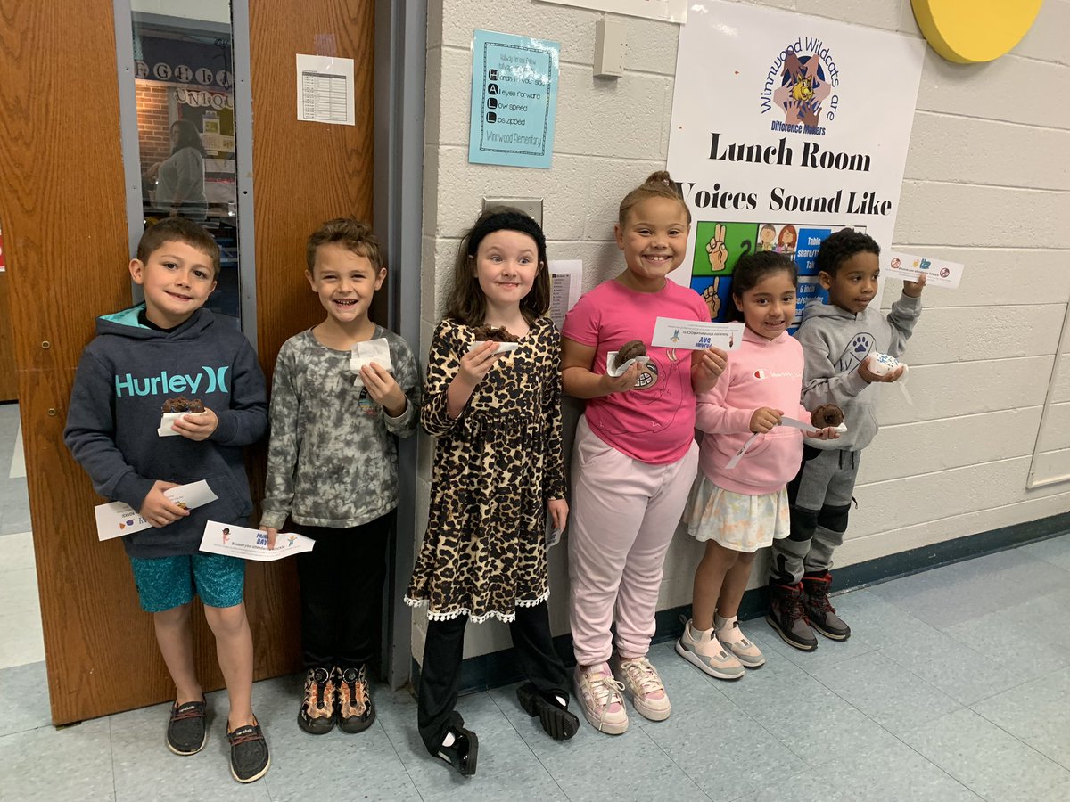 Celebrating those with awesome attendance in the first quarter! 🧡Great job, Wildcats!