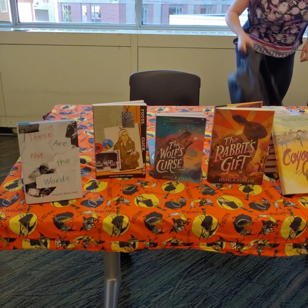 AuthorsBooking tweet media