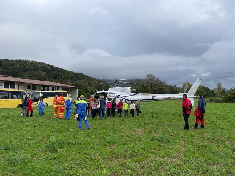 GCVPC_Cividale's tweet photo. I nostri #volontaridivalore oggi nella nostra sede per una giornata informativa con una classe della scuola primaria di Cividale del Friuli. #socialmediacommunityFVG #protezionecivileFVG #cisiamosempre https://t.co/wrTXu6N2fV