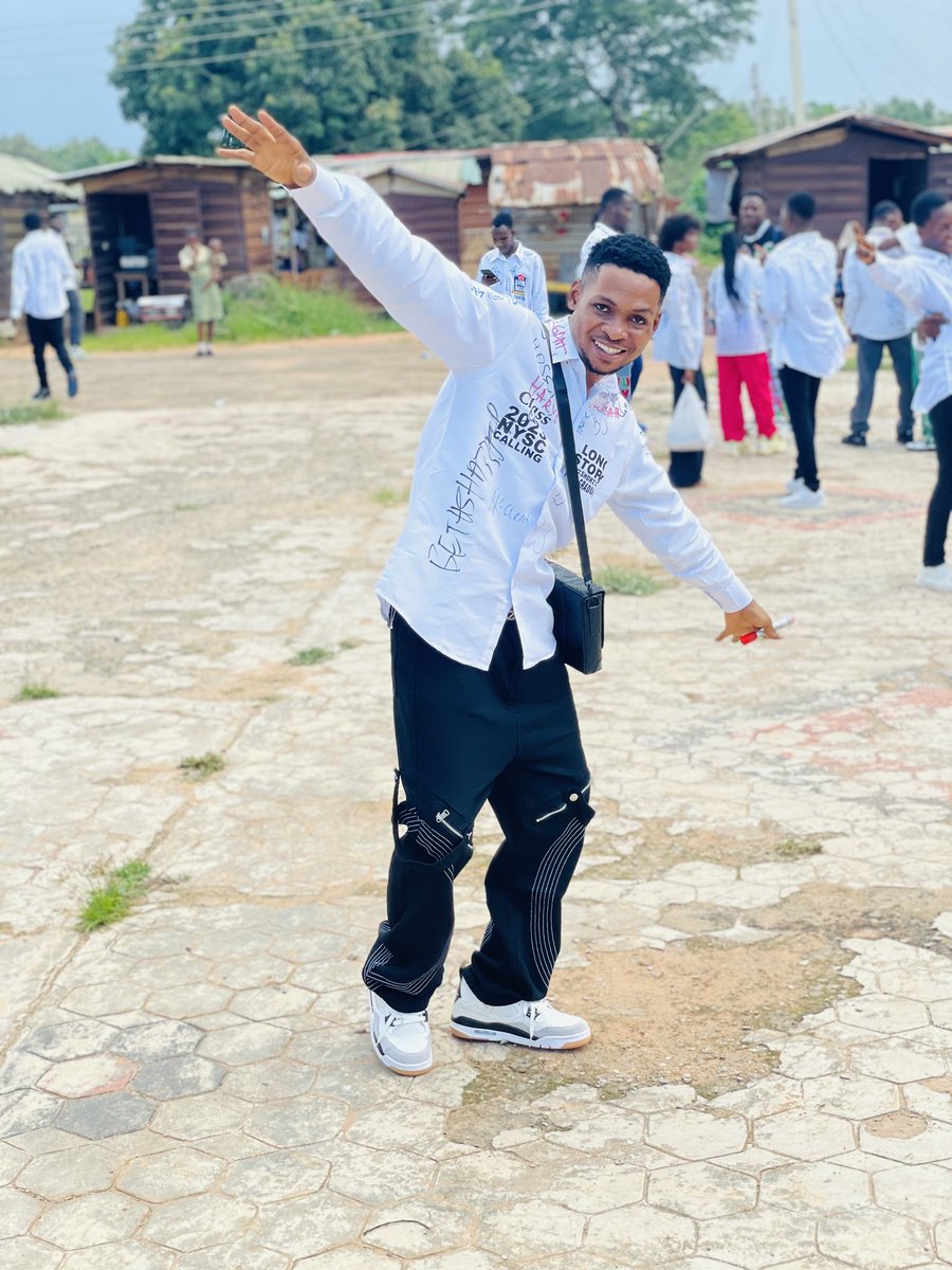 Iam_tosmath's tweet photo. 5years of Grace🥰
Certified Graduate 🎓 🎉 https://t.co/5y2lRsuoAb