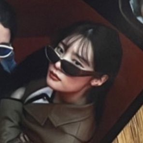 왜 선글라스만 끼면 바보가 되는거죠