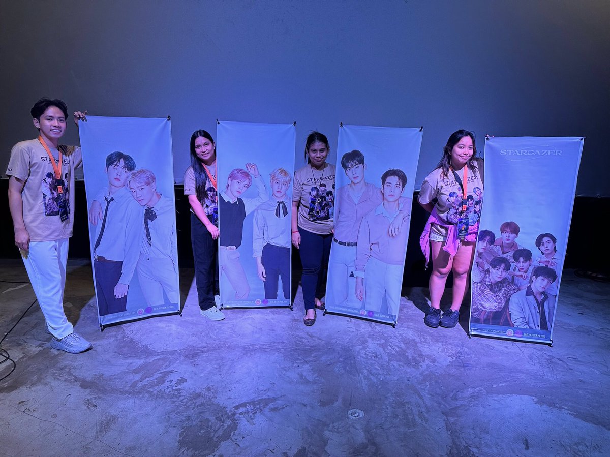 EventsforASTRO's tweet photo. Our 4 hardworking organizers who made this event possible 💜💫

#EVENTSFORASTROVIEWINGPARTY  #ASTROSCOPEXSTARGAZER 
#AROHAFOREVER https://t.co/rU5dShvkSI