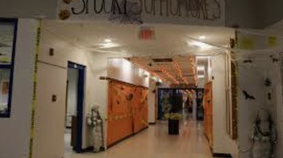 Good morning, Spartans- Due to the chance of rain tomorrow, 10/31/23, Lake Forest High School Haunted Hallway will be inside. We look forward to seeing you there.