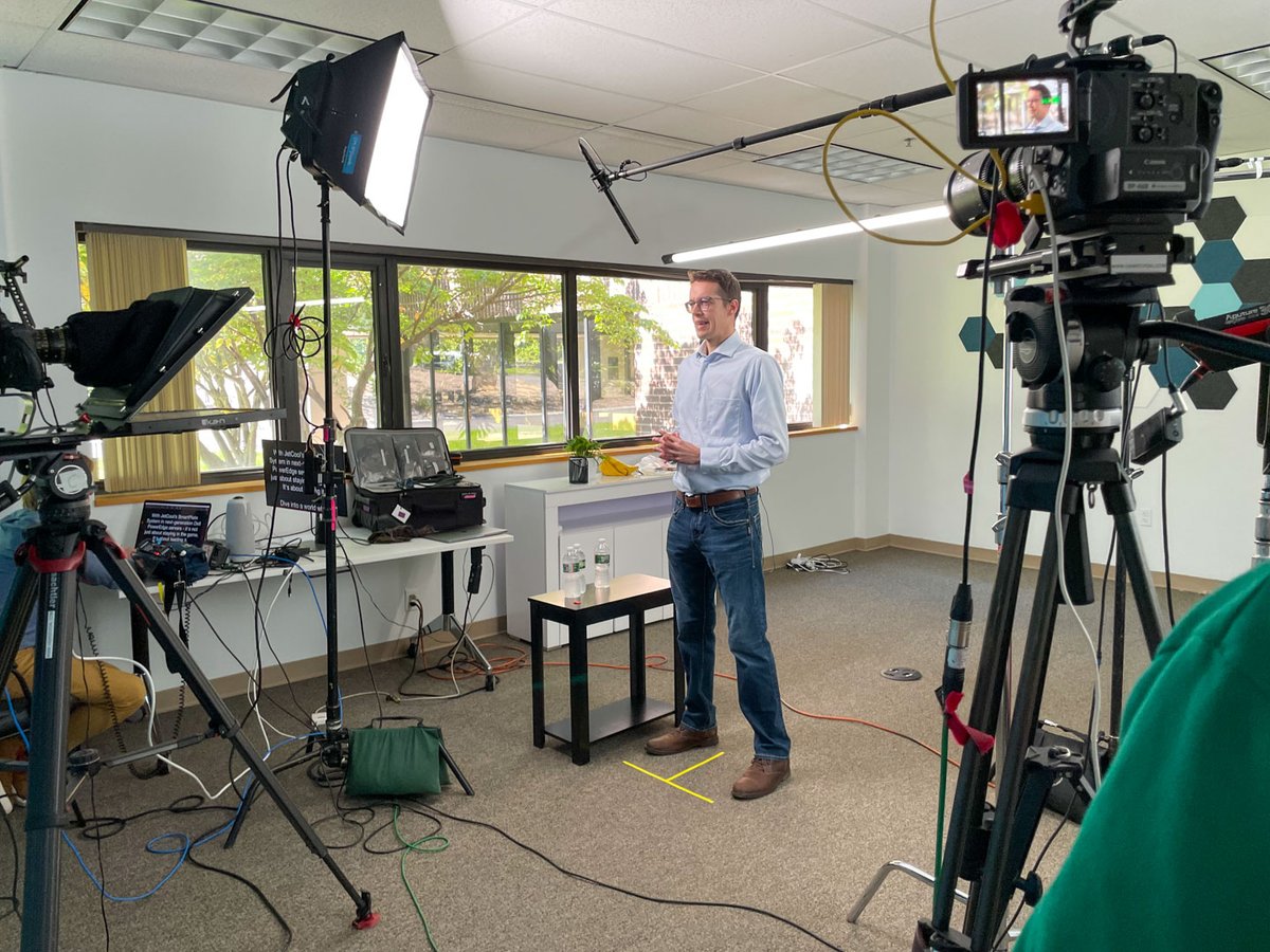 HawkeVideo's tweet image. After a successful partnership with Dell, JetCool needed a video to showcase their cooling solutions, and we were happy to help. With a quickly approaching deadline, we had to move fast with two camera setups. Big thanks to producer Jed Hamme, who kept the day running smoothly.