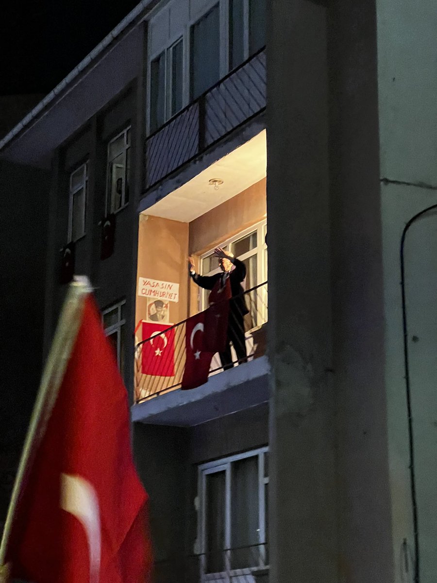 sipirmenn's tweet photo. Yaşasın Cumhuriyet! https://t.co/zooZ8srXb8