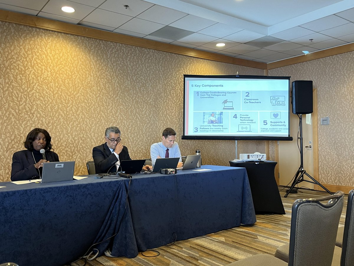 Thank you @SpelmanCollege's Dr. Lewis and @CCSDConnects's Ms. Haynes for sharing the impact our partnership is having on your scholars. Proud to have shared the stage with @ChiPubSchools, @PPSConnect and other powerful leaders at this years #CGCS