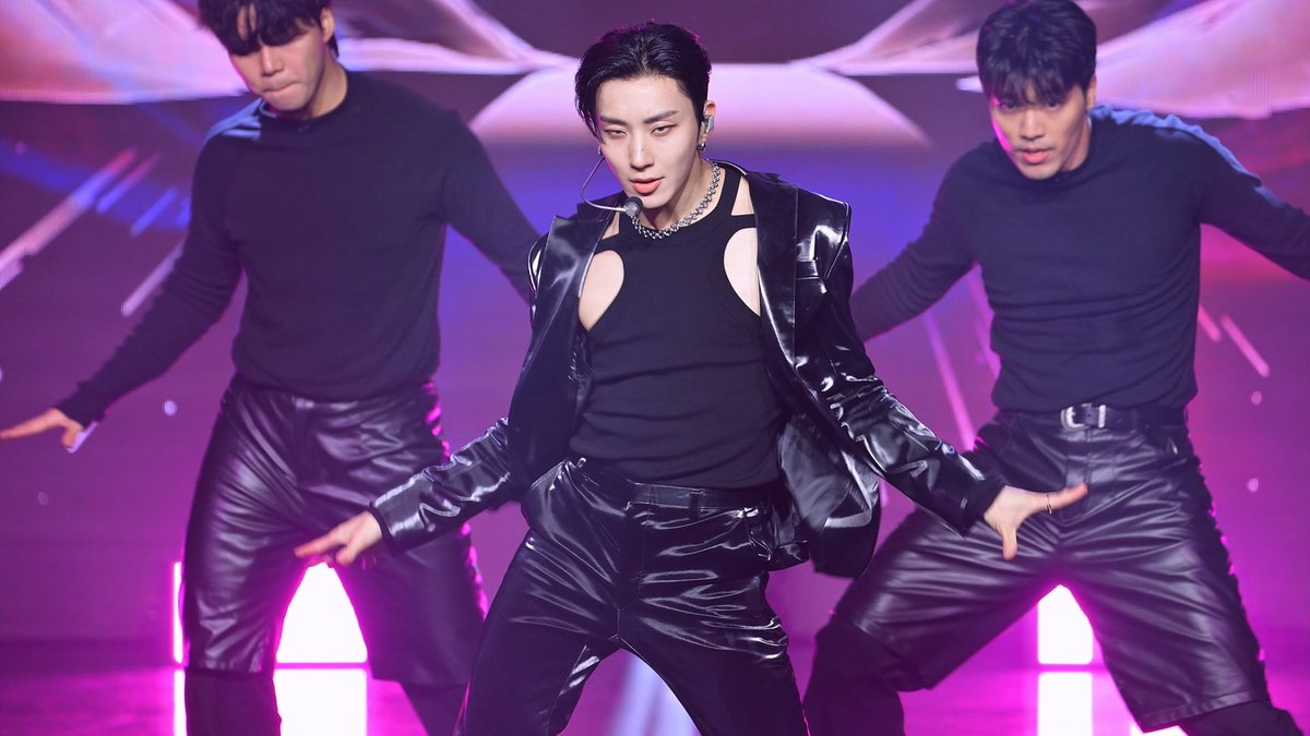 #문종업 (#MoonJongUp) 'X.O.X' 직캠 @ SOME 쇼케이스 | 231030 | 4K60p youtu.be/PkzMrX7QxA4