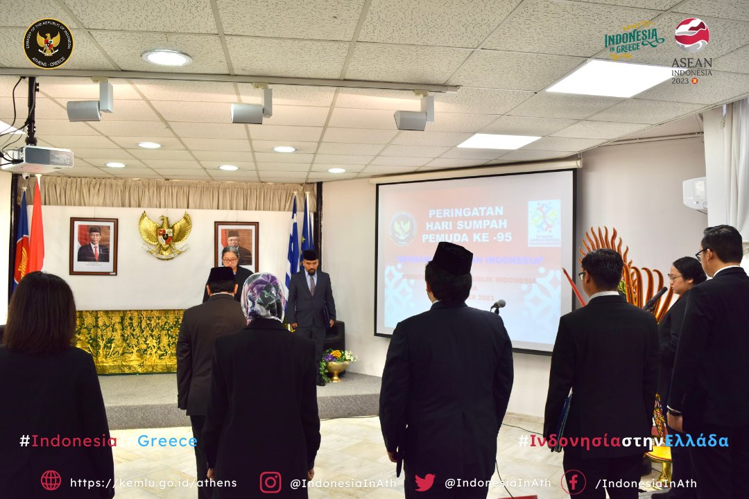 indonesiainath's tweet image. KBRI Athena telah menyelenggarakan upacara bendera memperingati Hari Sumpah Pemuda ke-95 Tahun 2023. 

#SumpahPemuda
#KBRIAthena
#IndonesiainAthens
#IndonesiainGreece
#ΙνδονησίαστηνΕλλάδα