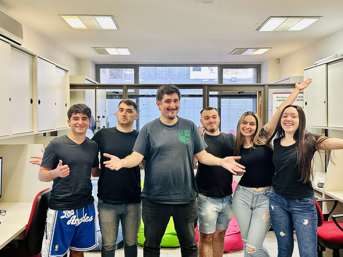 livemakesgames's tweet photo. Our team gave a talk called “University as a sandbox for experimental video games”, at the Bitbang event. Where we had the chance to talk about our projects. Also, two of us won a prize for “Best student game”! Cheers to us! 🎉 https://t.co/cUp3zfy3fj