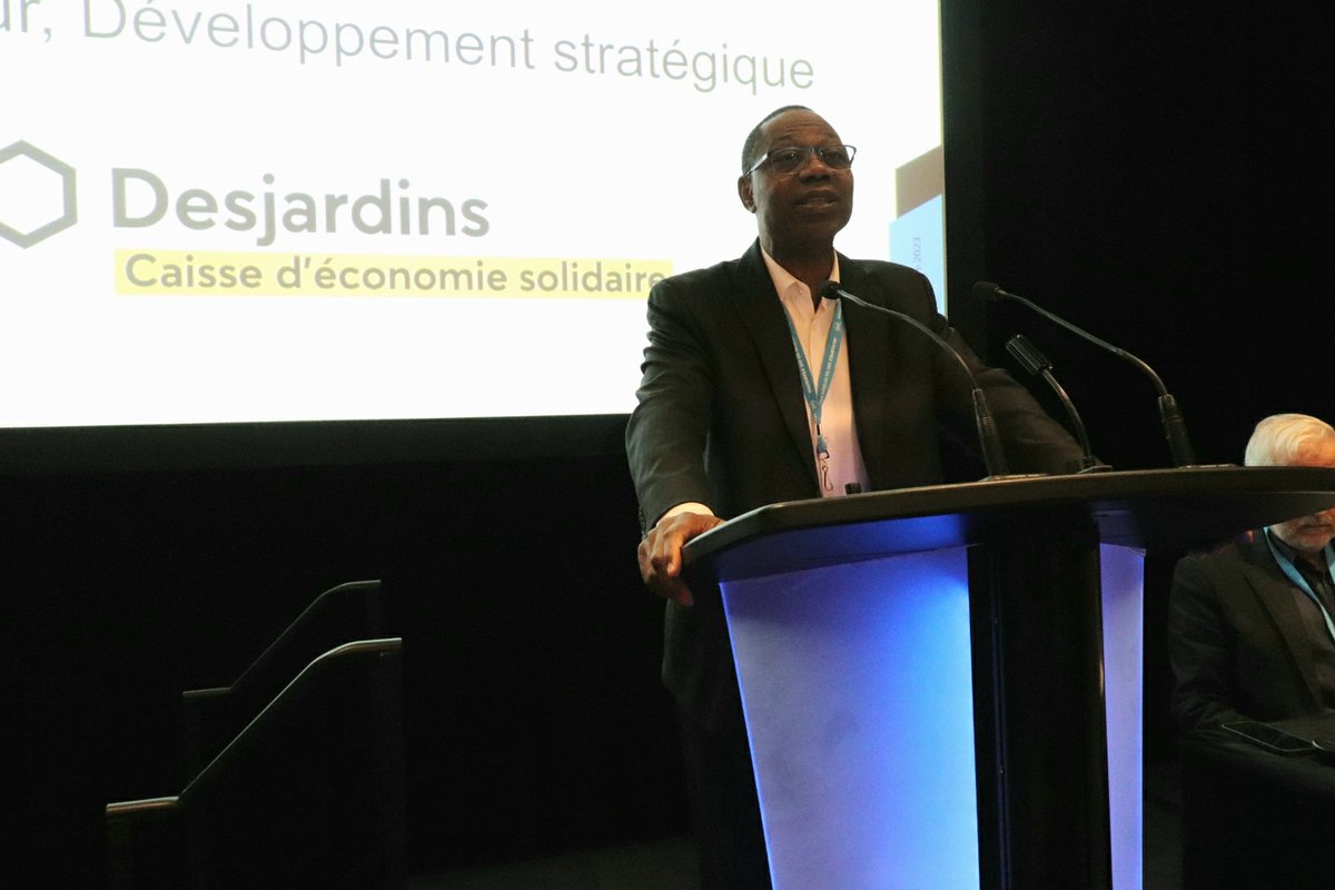 RQOH - Réseau québécois des OSBL d'habitation (@rqoh_) on Twitter photo Selon Martin-Pierre Nombré développement stratégique à <a href="/CSolidaire/">Caisse d’économie solidaire</a>, à Montréal les loyers correspondent environ à 107 % du revenu médian des familles monoparentales. “Nous devons aller bcp plus loin. Le modèle québécois doit être conservé et bonifié.” #BlitzRQOH #PolQc #logement Selon Martin-Pierre Nombré développement stratégique à <a href="/CSolidaire/">Caisse d’économie solidaire</a>, à Montréal les loyers correspondent environ à 107 % du revenu médian des familles monoparentales. “Nous devons aller bcp plus loin. Le modèle québécois doit être conservé et bonifié.” #BlitzRQOH #PolQc #logement