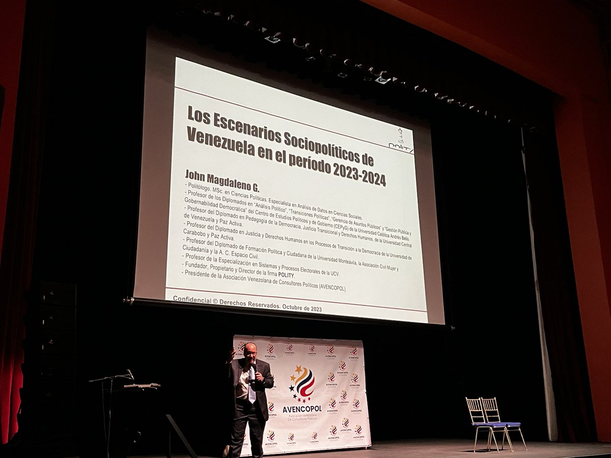 Inicia ponencia de John Magdaleno, politólogo y presidente de la Avencopol. 

Presenta desafíos que tiene por delante Venezuela.