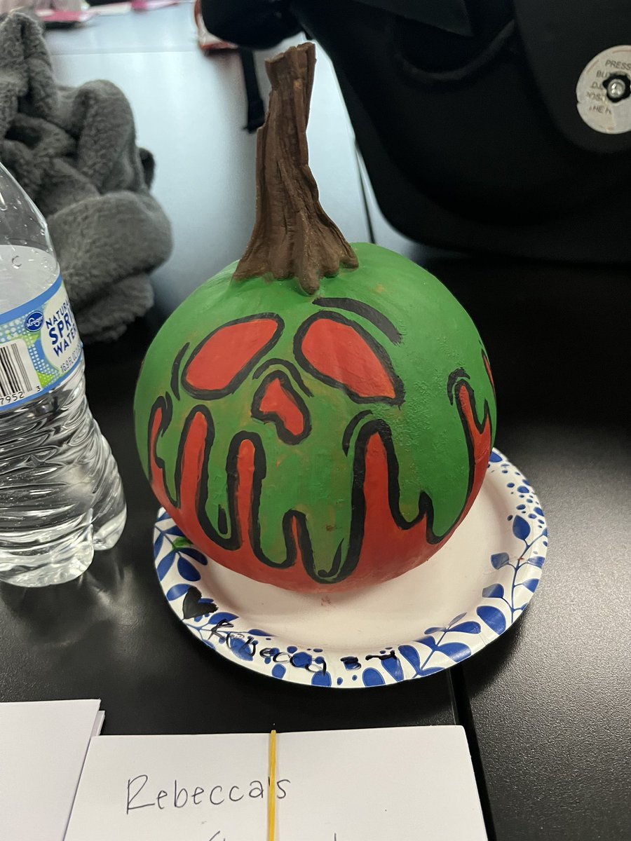 Floral Design wishing everyone a Happy Spooky Season!