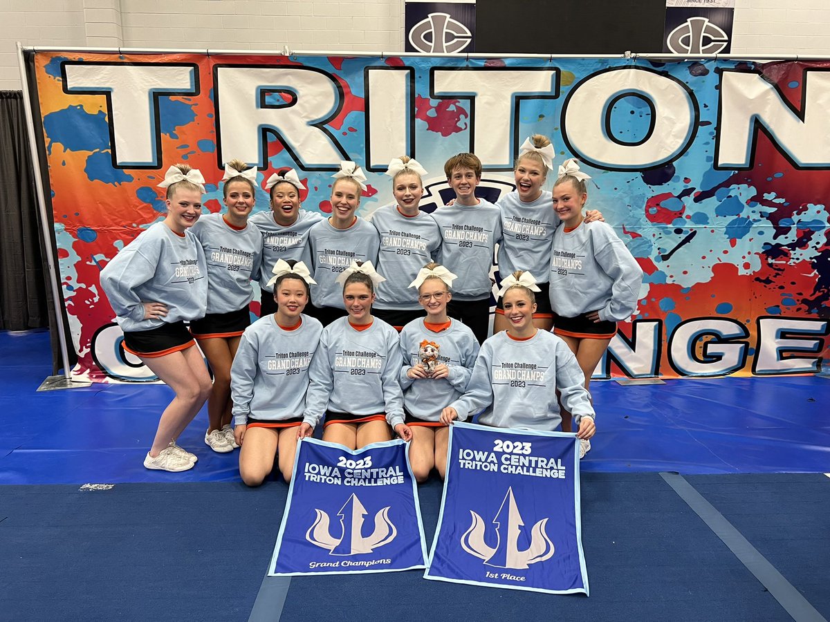 vhstigers's tweet photo. Valley Competition Cheer won Triton Challenge Cheer Competition today in Coed Cheer division and were overall Grand Champions with the highest score of the day.  The team competes at State Cheer on Saturday evening at the Jacobson Building on Iowa State Fairgrounds.
#rolltigers https://t.co/CbfiHBomWN