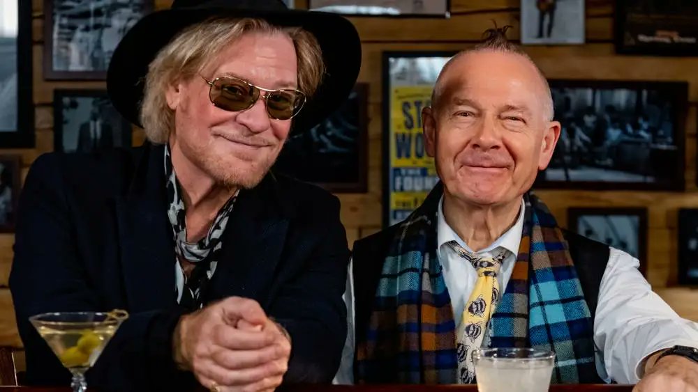 Variety's tweet photo. “Live from Daryl’s House,” the Webby Award-winning musical performance show co-hosted by Rock &amp; Roll Hall of Famer Daryl Hall, is returning to the web after a five-year halt in production. More details here:
https://t.co/5YYW3GwANL https://t.co/4ihz1FZzsM