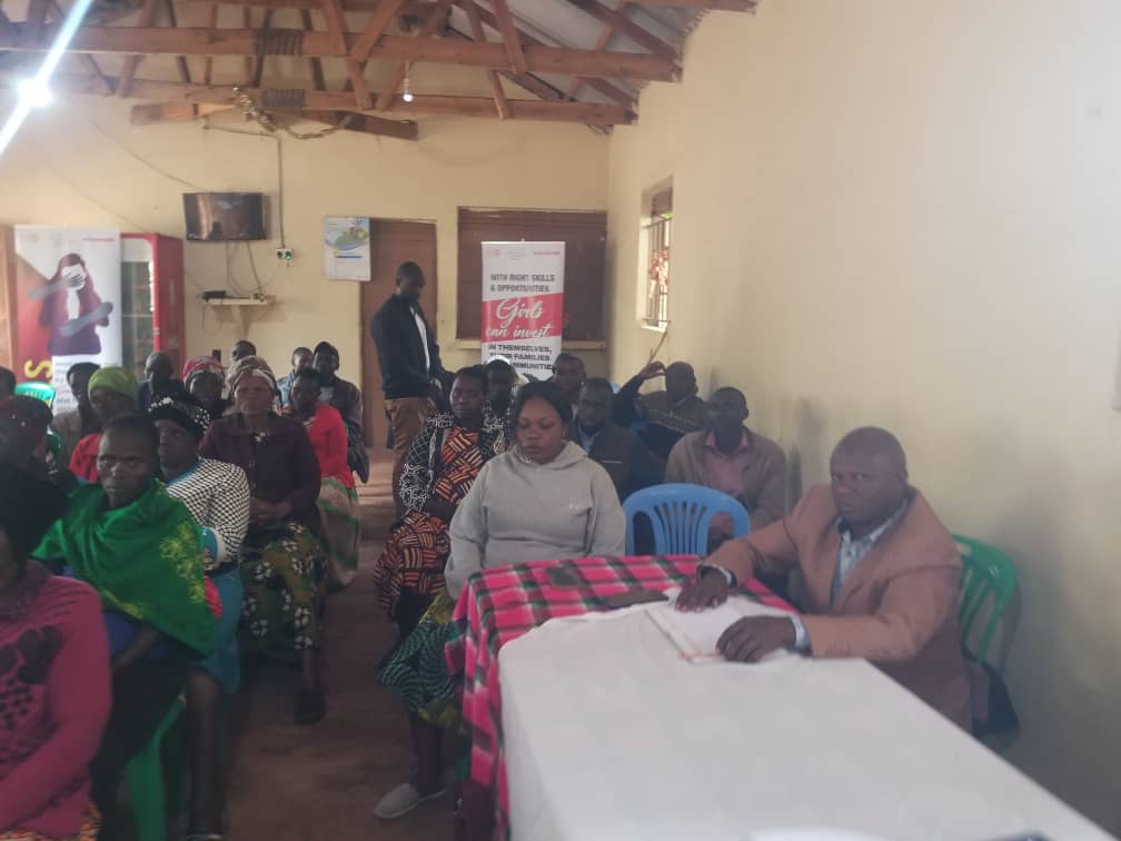 BGBCA2018's tweet photo. Today we had a training with the community on positive parenting to solve the issues of teenage pregnancies and early marriages https://t.co/j7qjnmmh10