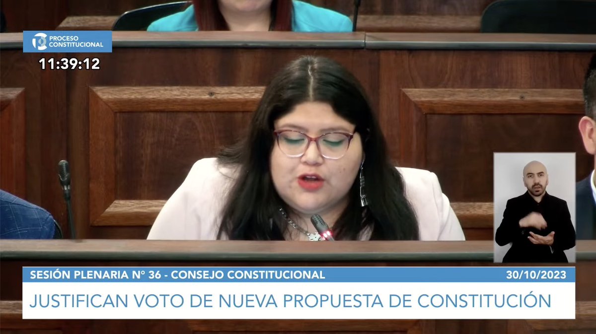 <a href="/kohler_losrios/">Alejandro Köhler Vargas</a> <a href="/fsotobarrientos/">fsotobarrientos</a> CC <a href="/KinturayMelin/">Kinturay Melin Rapimán</a> (RD) sobre propuesta de nueva Constitución: "Todo aquello que en la Constitución de 1980 no se escribió, aquí se convierte en letra escrita en piedra. La mayoría decidió, en lugar de hacer una obs racional a un modelo en crisis, radicalizó su postura".