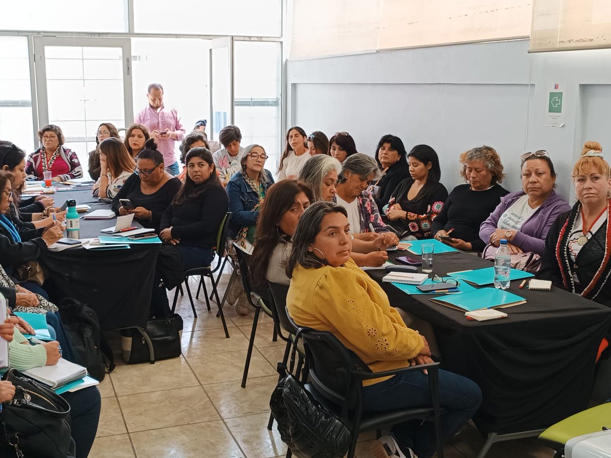 Indap_coquimbo's tweet photo. ✅En #Ovalle realizamos el ampliado regional de la Mesa de las #MujeresRurales e Indígenas👏
👩🌾👩🌾de @Indap_coquimbo de las provincias de #Elqui, #Limarí y #Chopa se reúnen para abordar su situación actual, dialogar con autoridades y exponer sus fortalezas y requerimientos💚 https://t.co/gMh0Z84mgV