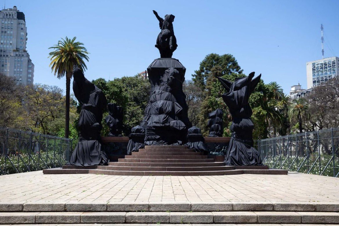 La Estrategia del Eclipse de Dolore de Argentina