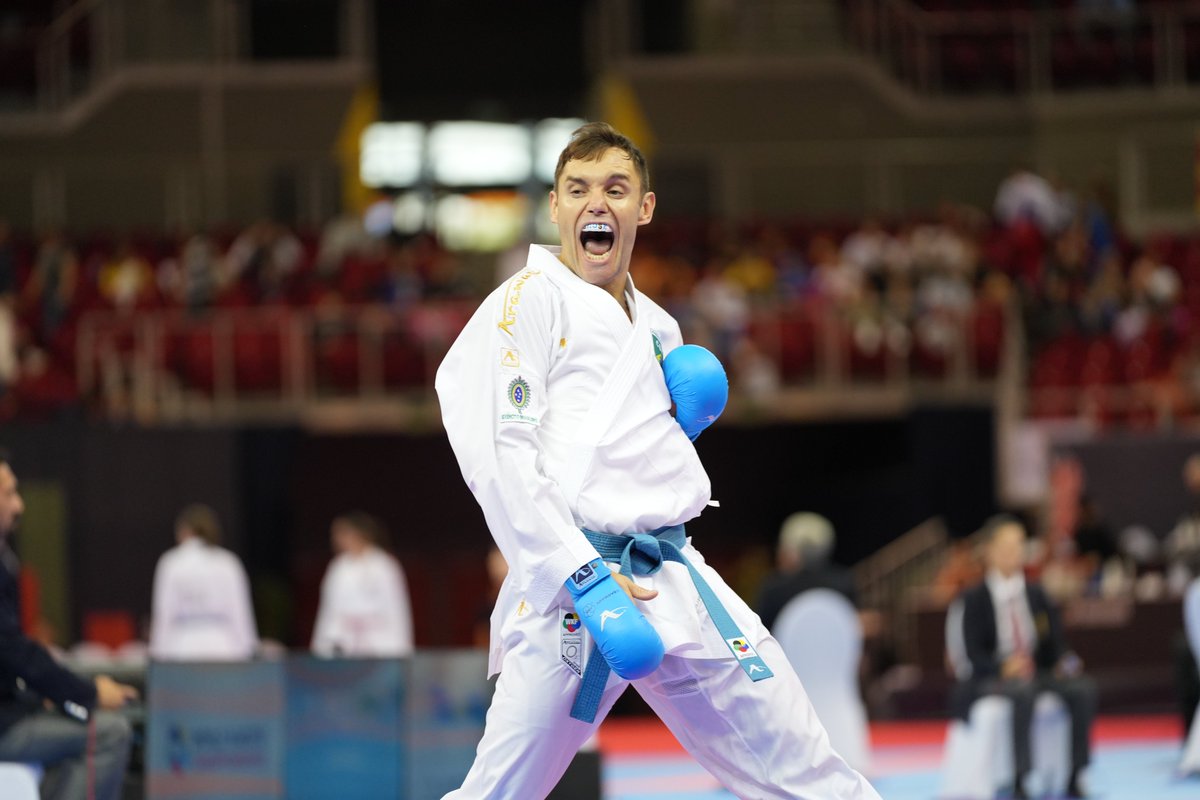 Tricampeão mundial de karatê, <a href="/DouglasBrose/">Douglas Brose</a> entrará nos tatames pela última vez no Pan de Santiago

Leia mais: bit.ly/3FEq0v8