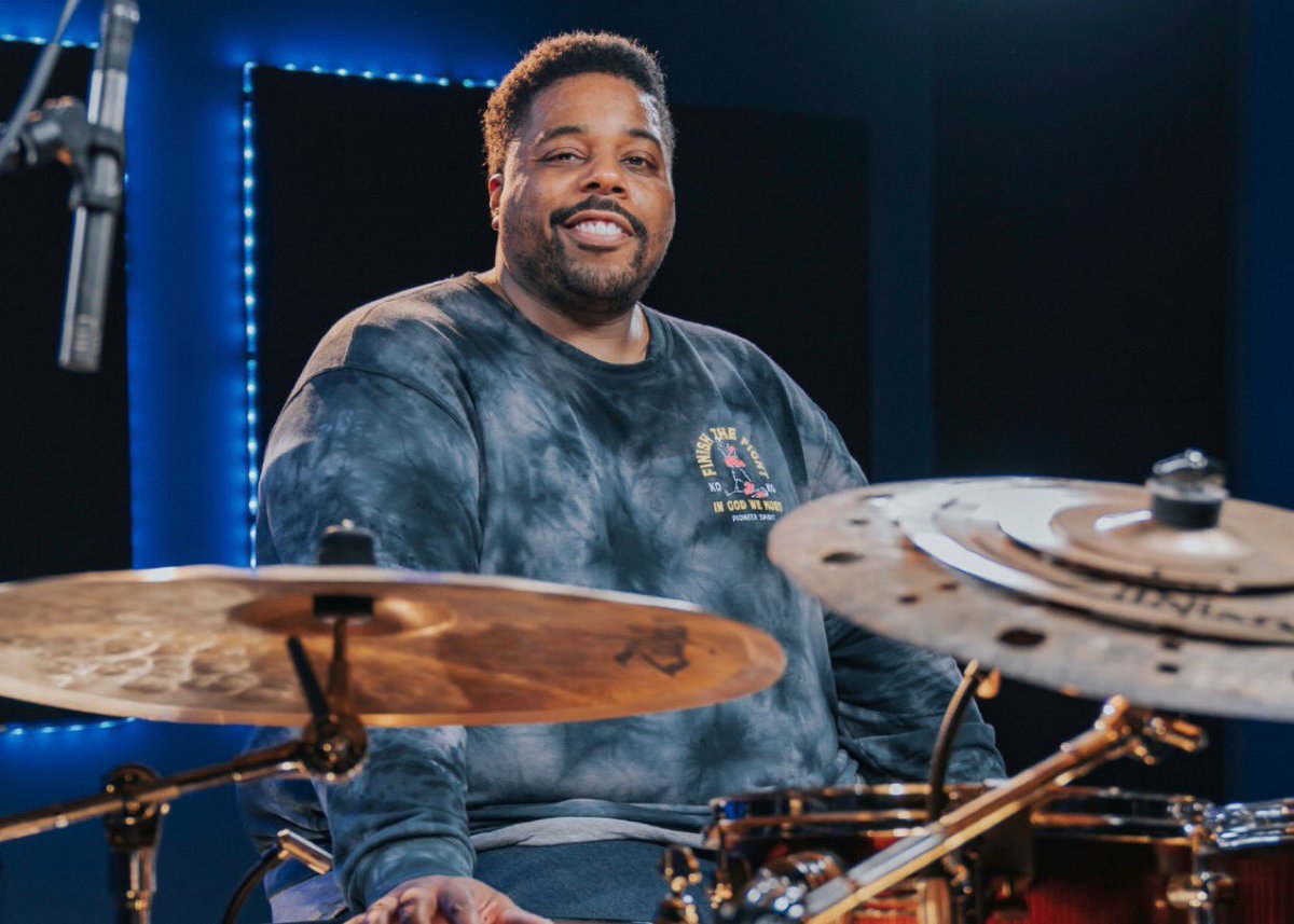SamLazarus32's tweet photo. I can’t believe it… RIP to one of my favorite drummers @aaronspears. Gone too soon 💔 https://t.co/9hzWu8UhvD