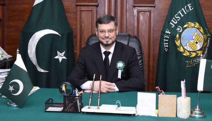 sakm123400's tweet photo. عدالت کامران بنگش کو رہا کرنے کا حکم دیتی ہے ۔ 
اگر پولیس وارنٹ کے بغیر گرفتار کرنے آئے تو پولیس کو پکڑ کر انکے ہاتھ پاٶں باندھ دو ۔

🔥 جسٹس ابراہیم پشاور ہائیکورٹ

#AsimJameel
#tariqjameel
#Talamaba
#Arrest_AkhtarNaqvi
#جعلی_پیر_اخترنقوی
#Arrest_AkhtarNaqvi #BehindYouSupermanRizwan #BabarAzam𓃵 #babar_is_our_hero
#ShameOnYouZakaAshraf #ShameOnYouZaka #Say_No_To_Lafafa_Journalism #WorldCup2023
#BehindYouSupermanRizwan #BabarAzam𓃵 #AsimJameel #Arrest_AkhtarNaqvi #ShameOnYouZaka #BoycottARY