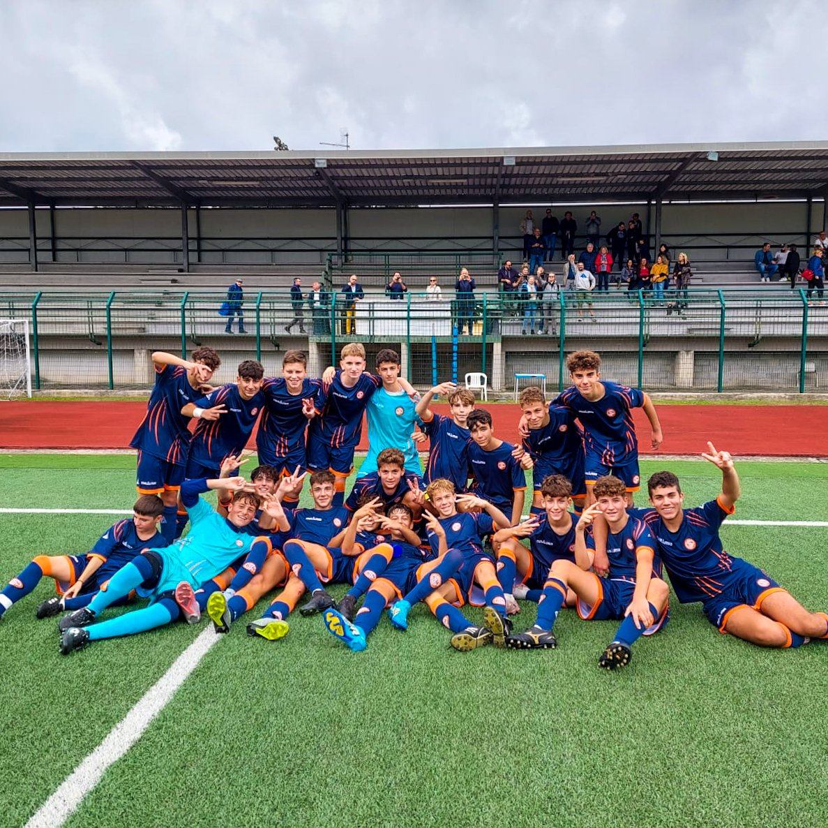 SETTORE GIOVANILE 🔥🟠
Scopri tutti i risultati del weekend
sul nostro sito uspistoiese1921.it

#uspistoiese1921