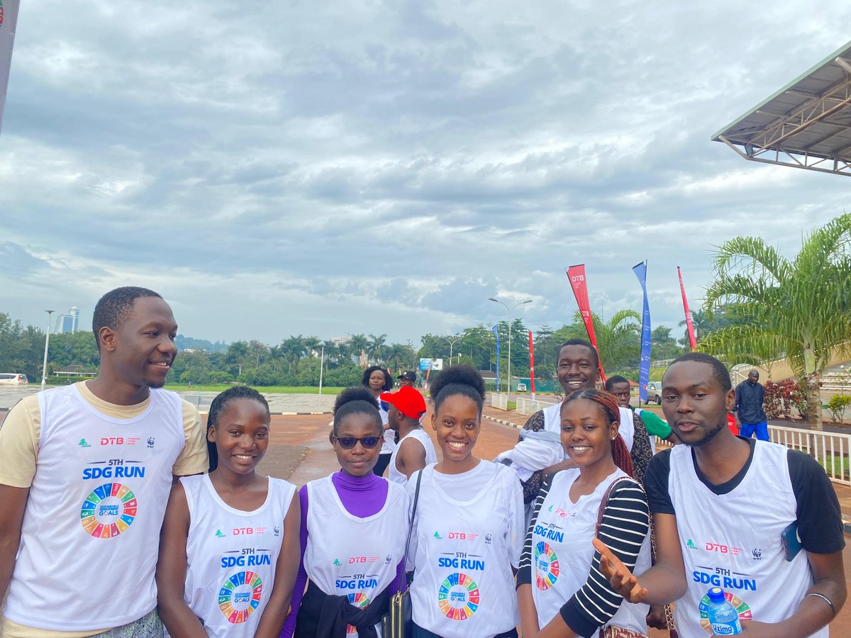 RitahNabir96141's tweet photo. On the 29th of October, 2023. I was part of the 5th SDG run🇺🇬. #Run4EnergyAccess centered on SDG.7
Ugandans were called upon to enhance the use of clean energy like bio gas and electricity to prevent the rampant cutting down of trees to get firewood and charcoal .
#GOGreen💚 https://t.co/xz5rYqxLcN