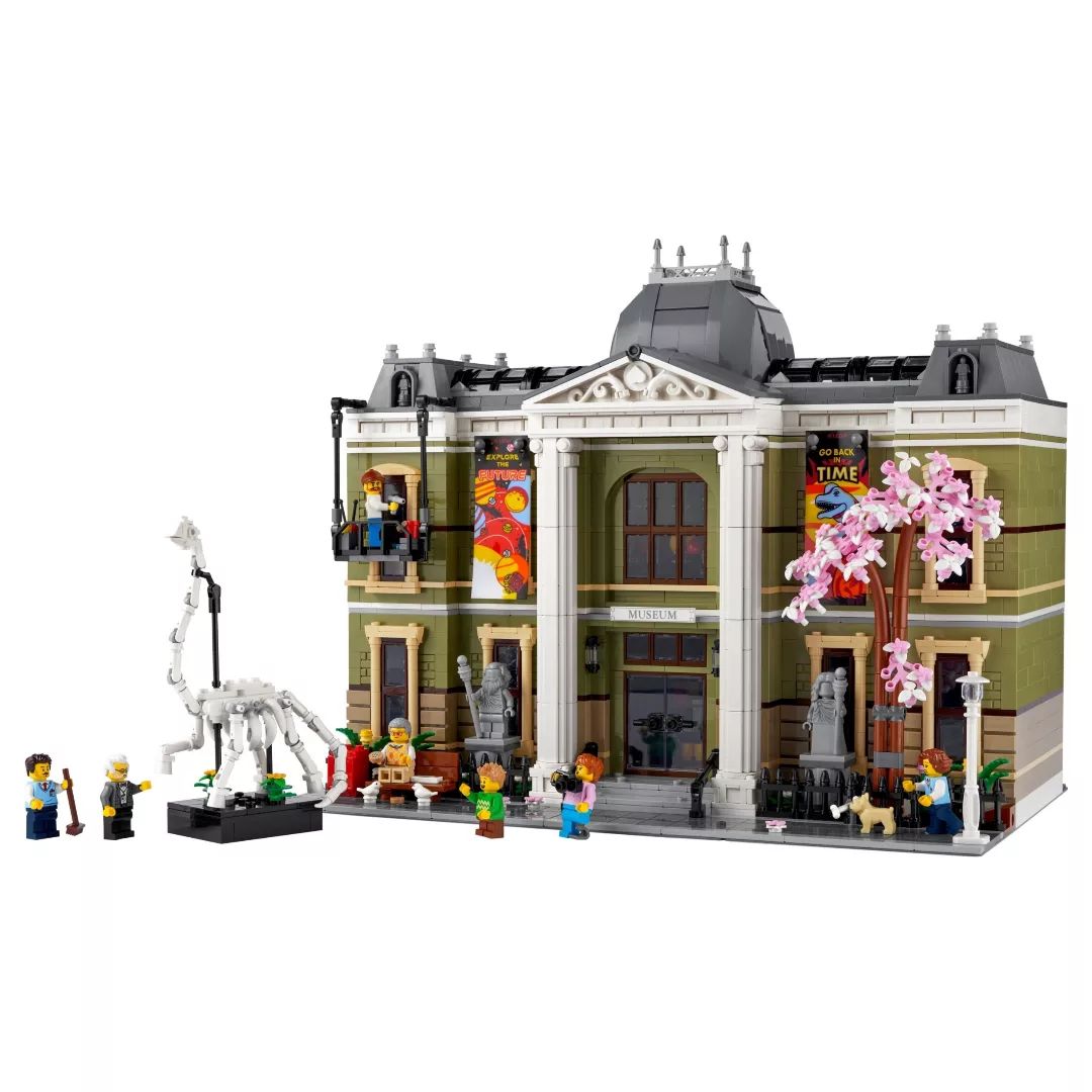 MarioPower_10's tweet photo. Lego Modular Building Natural History Museum Officially Revealed! https://t.co/CZ2bUYe8rt