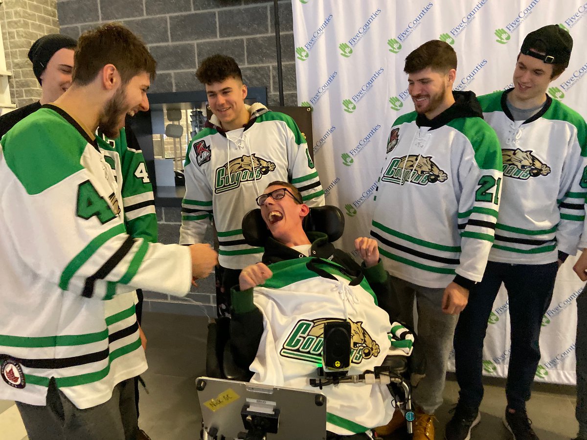 It's November + #CougarsForKids event on Nov. 20 is in sight. Join us <a href="/CougarsHockey/">Cobourg Cougars</a> home game + cheer on the home side. We’re pleased to have Five Counties alumnus Nick Scarr doing pre-game puck drop🏒
Couldn’t think of a better team player to do this!

fivecounties.on.ca/mt-event/couga…