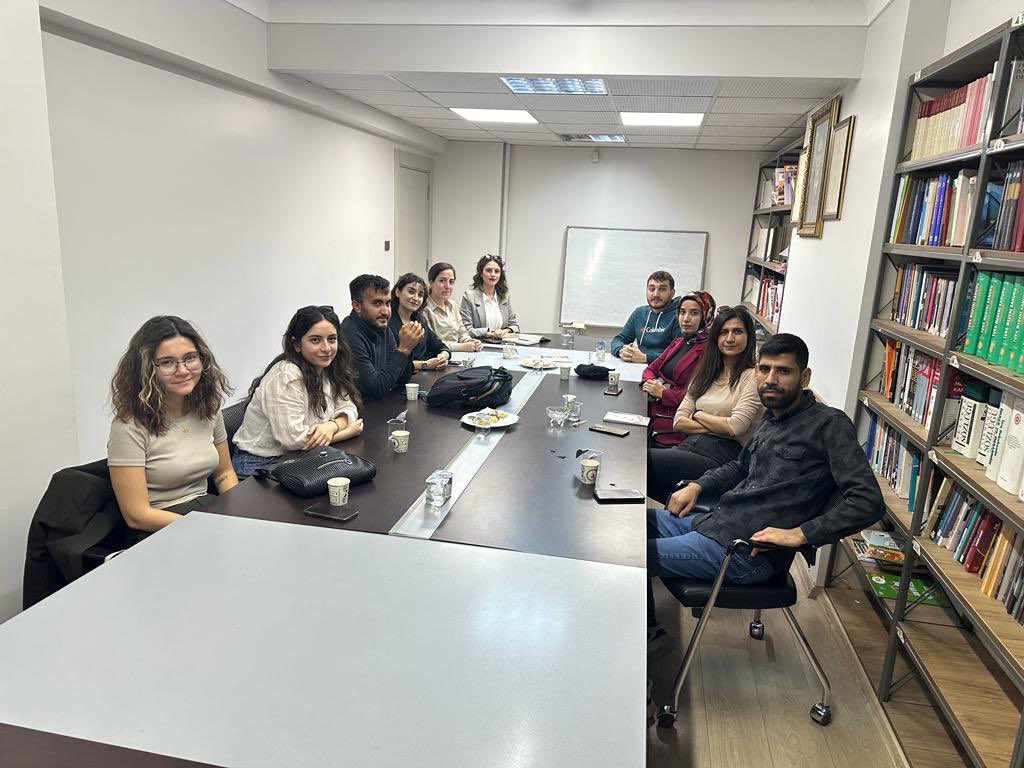 cocukcader's tweet photo. Bugün Diyarbakır Çocuk Hakları Merkezi’ne yaptığımız ziyarette savunma ilkeleri, çocuk hal savunuculuğu ve çalışmaları ortaklaşma adına görüşme gerçekleştirdik. Misafirperverliklerinden ötürü @dbcocukhaklarimerkezi’ne çok teşekkür ederiz 🍀 https://t.co/GCpJ1RmZ6I