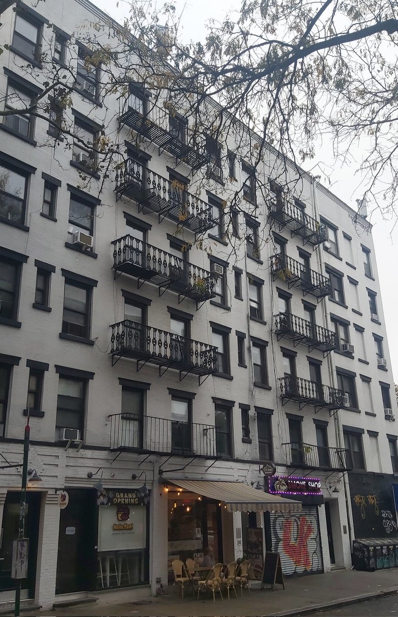 One need never leave the confines of New York to get all the greenery one wishes-I can't even enjoy a blade of grass unless I know there's a subway handy, or a record store or some other sign that people do not totally regret life.
Frank 💛