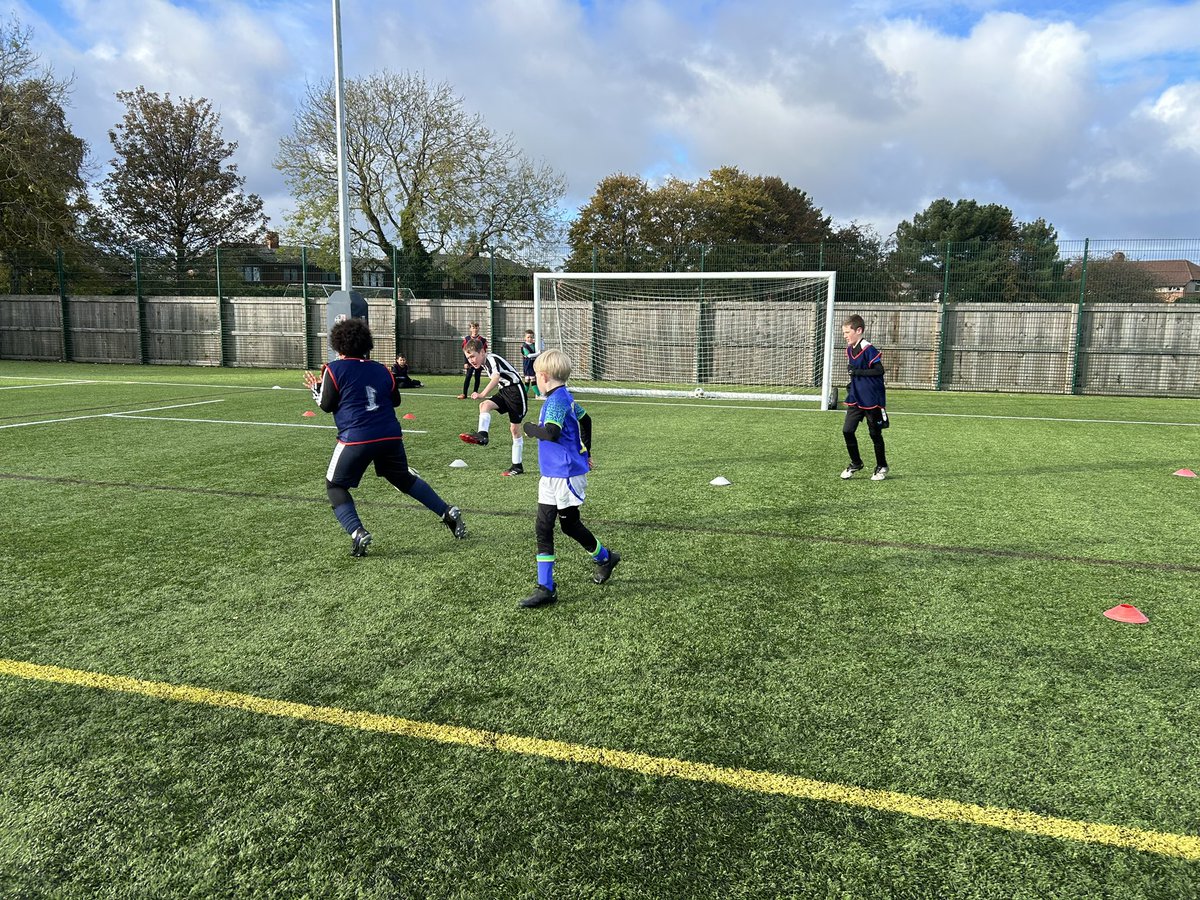 Great 1st day on our @NWRHygiene holiday course with the topic of Dribbling. ⚽️ Improve technique ⚽️ 1 v 1 duels 🥅 Conditioned games 😀 Lots of fun We look forward to another fun packed day tomorrow 🙌🏻