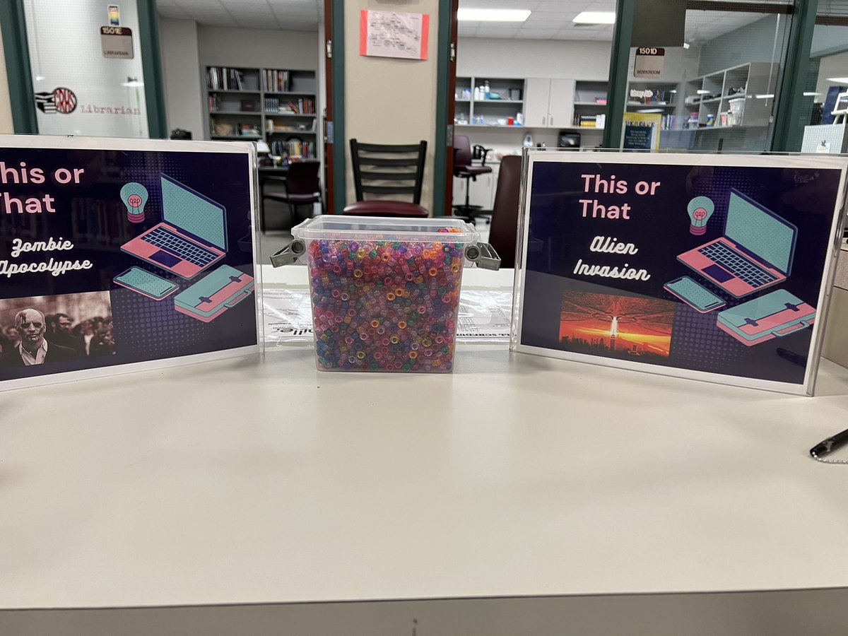 CRHS_Reads's tweet image. Here is our This or That for the week. Would you rather survive a Zombie Apocalypse or an Alien Invasion? Stop by the library to cast your vote! #cpoe #katylibraries #crhsreads