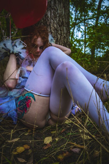 Okay I know Twitter doesn&rsquo;t *love* professional photos but hear me out: https://t.co/dkL0BVPvDS