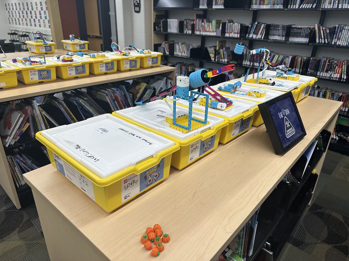 1 More Day until the Second Annual Gummow Robotic Punkin Chunkin Competition! <a href="/crgummow/">CR Gummow</a> <a href="/kprschools/">KPRDSB</a> <a href="/KPRTandL/">Teaching & Learning in KPR</a> <a href="/LEGO_Education/">LEGO Education</a>

The Candy Pumpkins will be flying on Hallowe'en! There are some very cool designs in this class!

#robotics #STEM #makerspace #wearekpr #makered