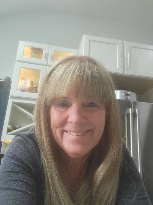 New photo set goes up tomorrow  https://t.co/aXxgqusvFF https://t.co/UefsB6q9oM