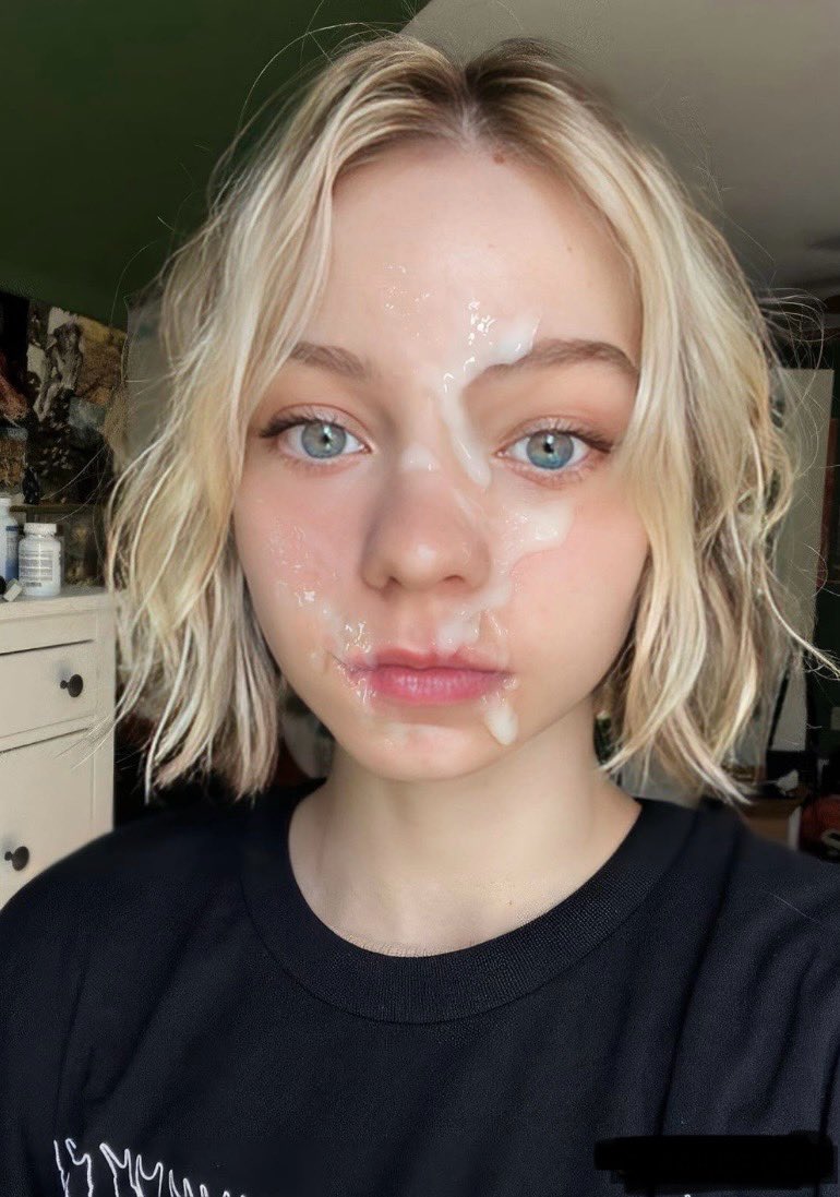 Si (@nininini234) on Twitter photo 